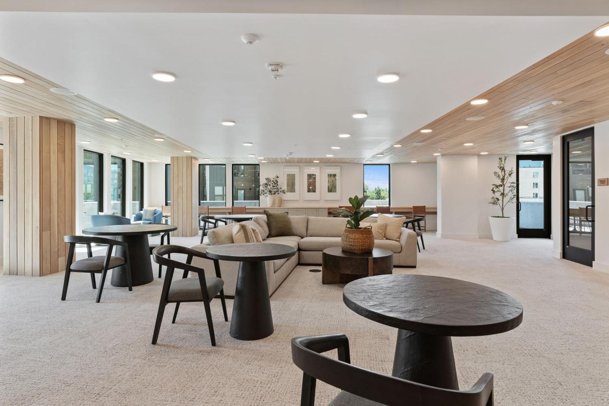 Апартаменты Outstanding Amenities-New Complex- Downtown Luxury Солт-Лейк-Сити Экстерьер фото